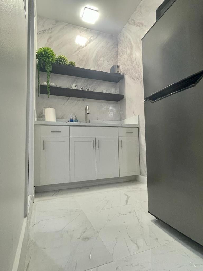 Cozy Studio, Prime Location, Remodeled, 1 Parking West Palm Beach Exterior foto